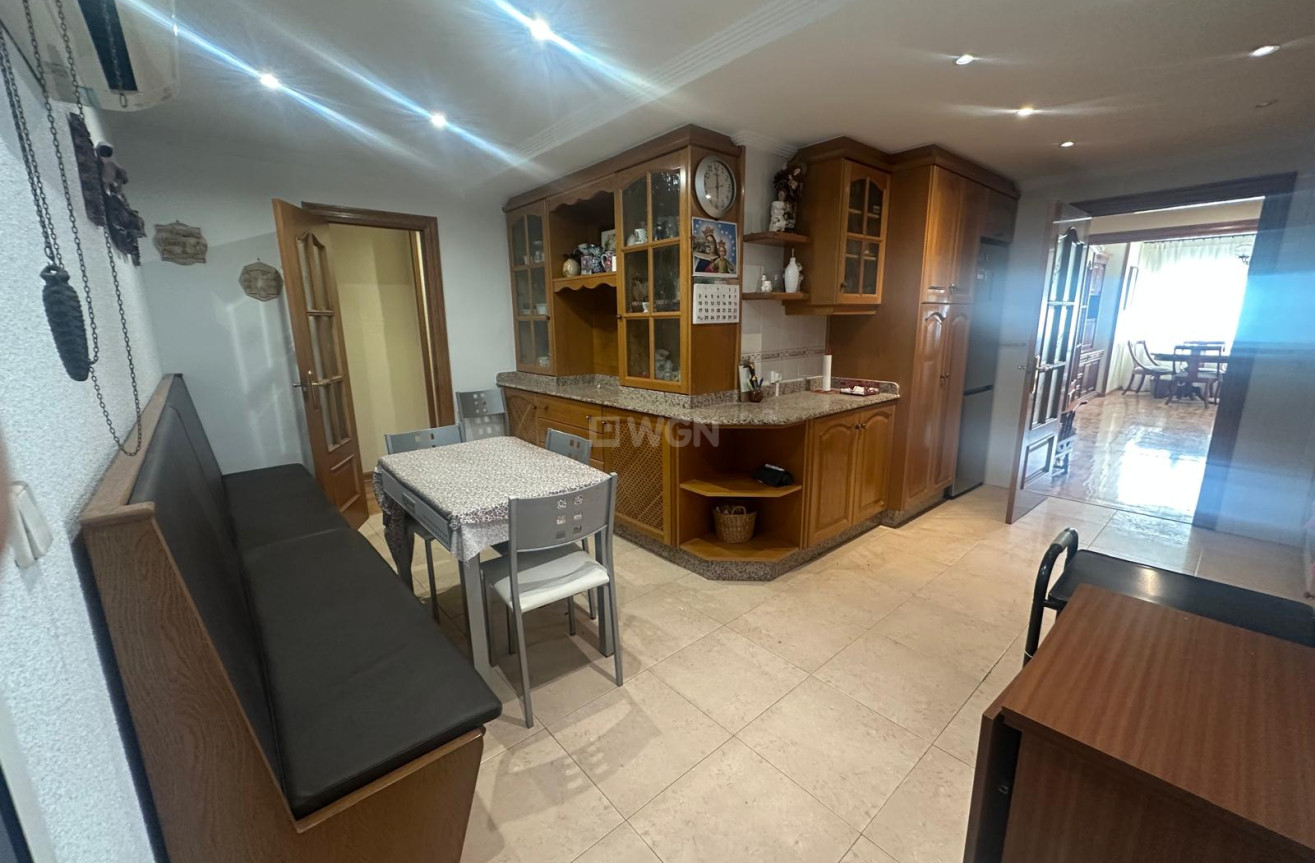 Resale - Apartment / flat - Alicante - Costa Blanca