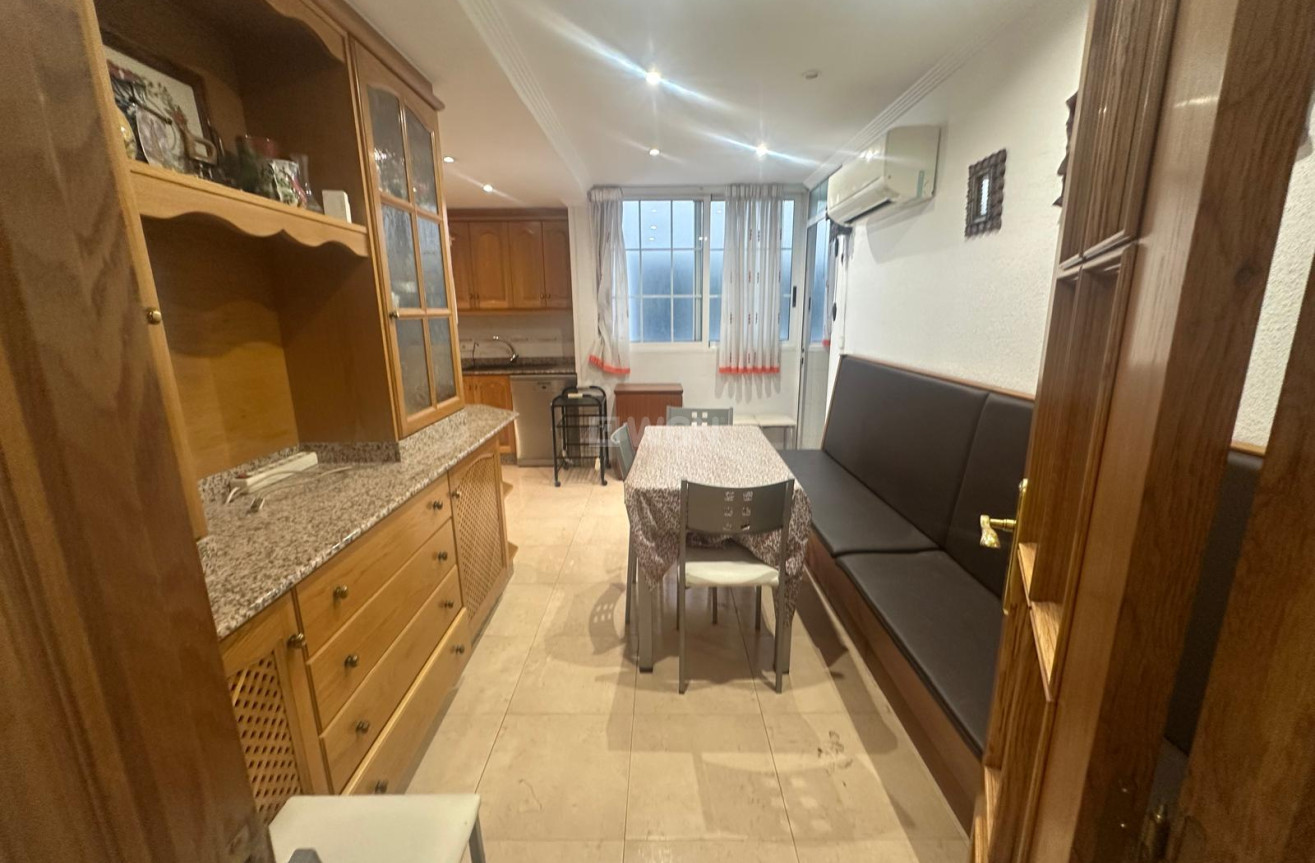 Resale - Apartment / flat - Alicante - Costa Blanca