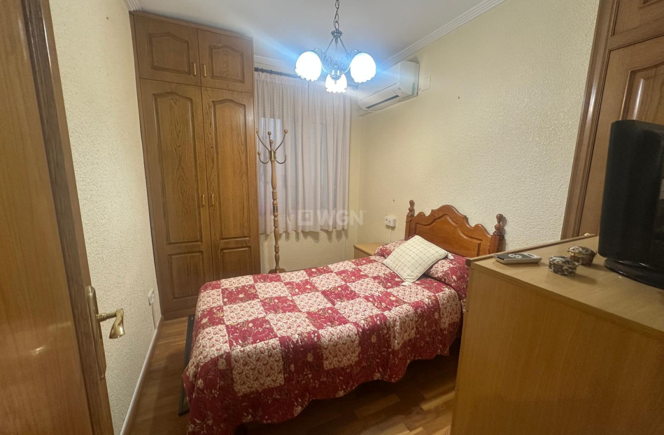 Resale - Apartment / flat - Alicante - Costa Blanca