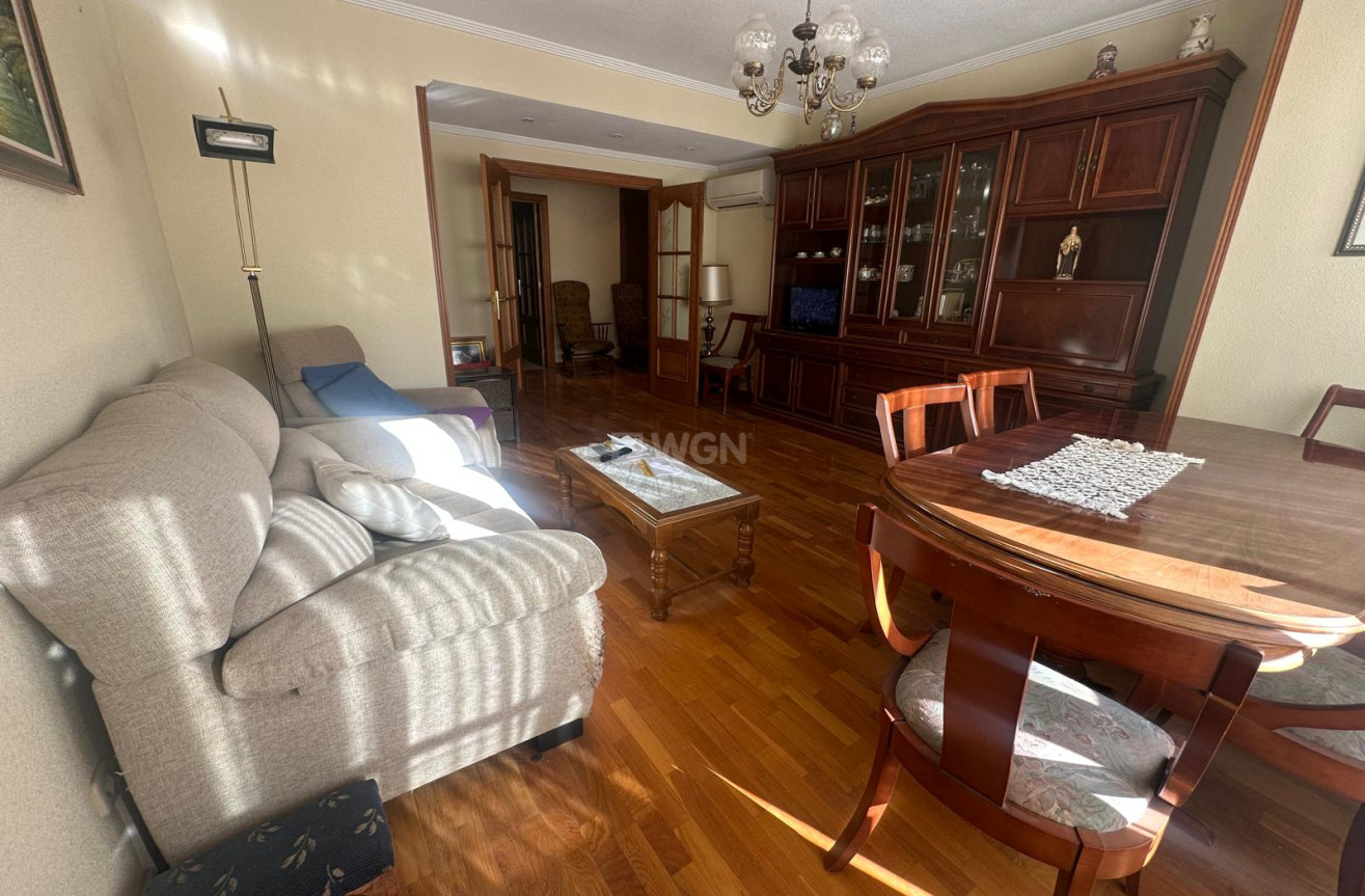 Resale - Apartment / flat - Alicante - Costa Blanca