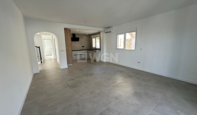 Resale - Villa - El Campello - Costa Blanca