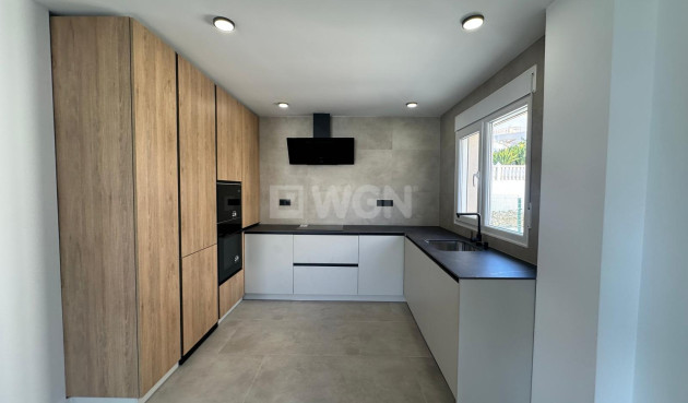 Resale - Villa - El Campello - Costa Blanca