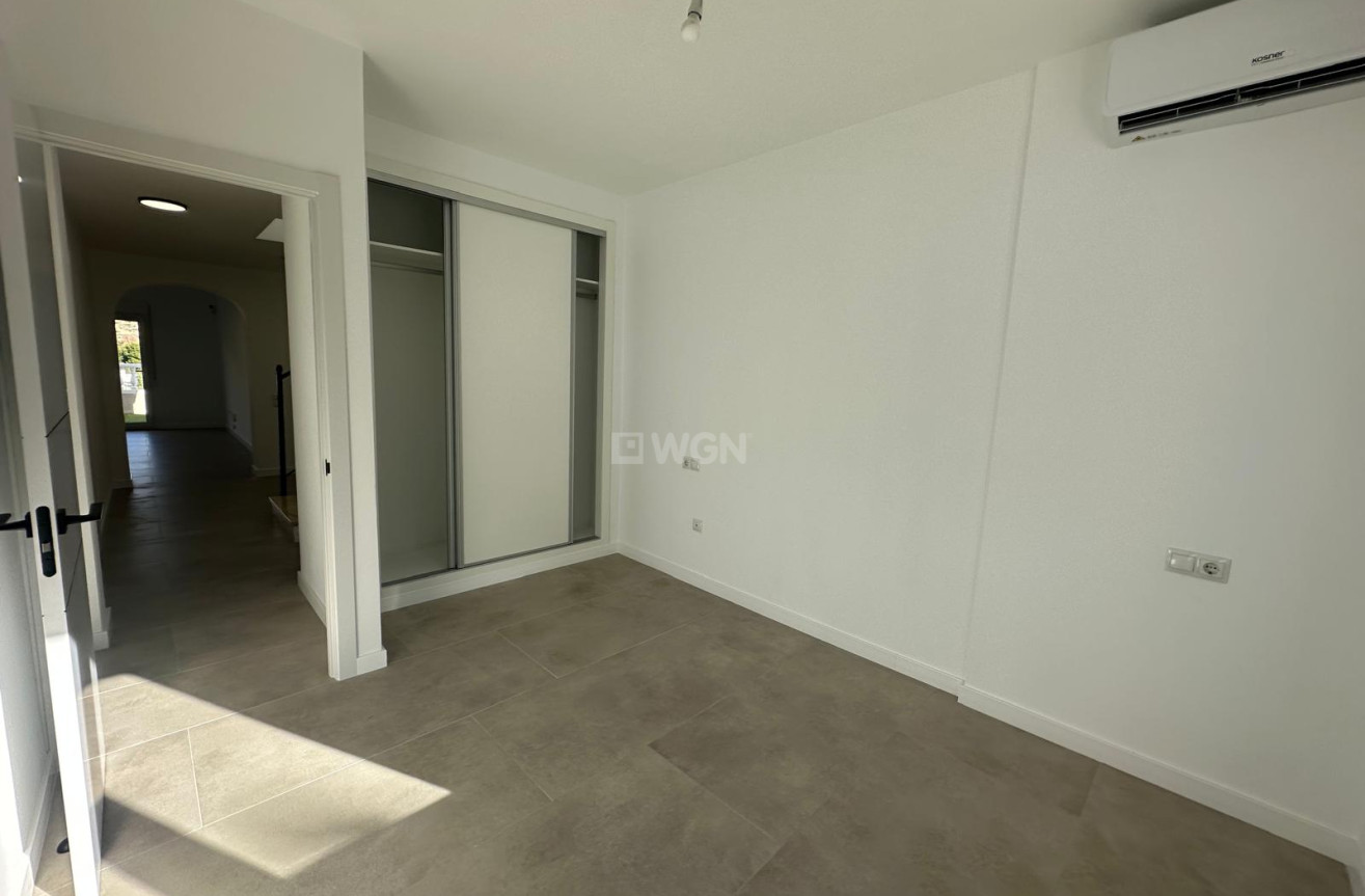 Resale - Villa - El Campello - Costa Blanca