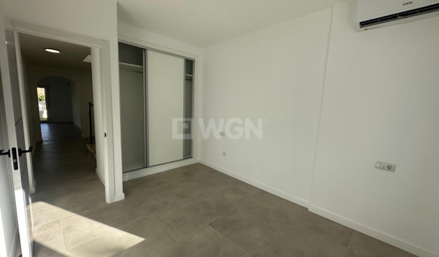 Resale - Villa - El Campello - Costa Blanca