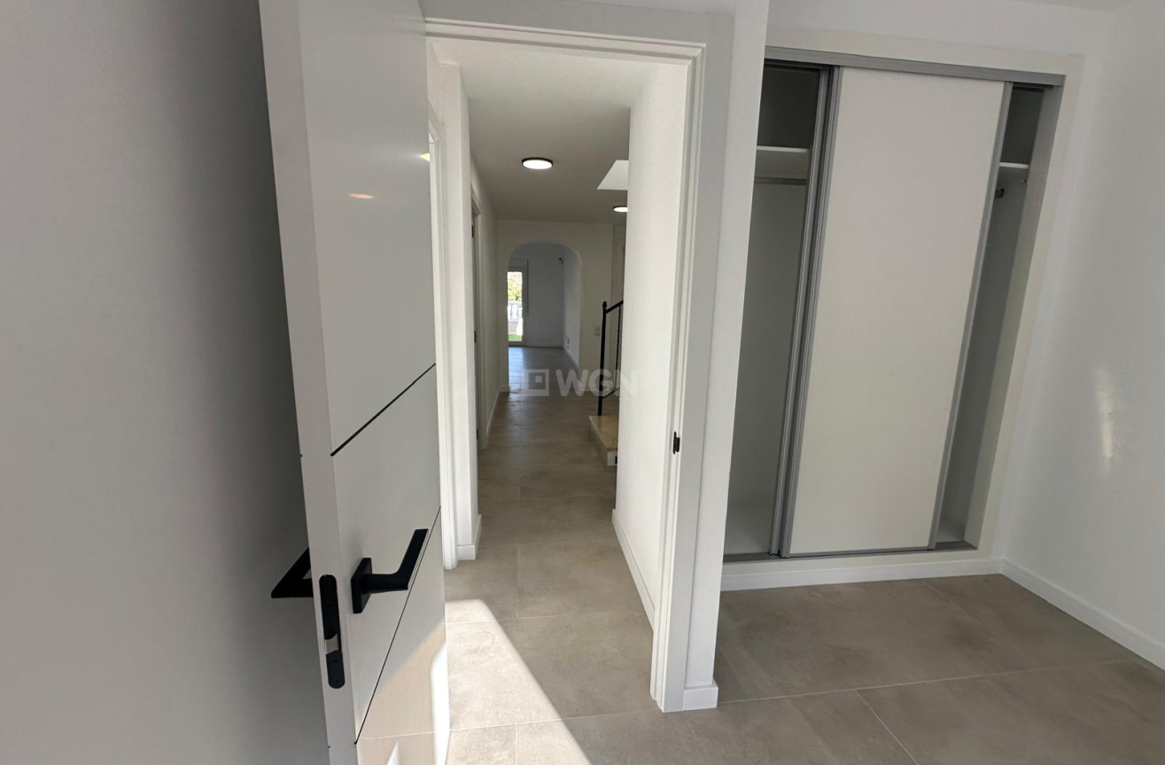 Resale - Villa - El Campello - Costa Blanca