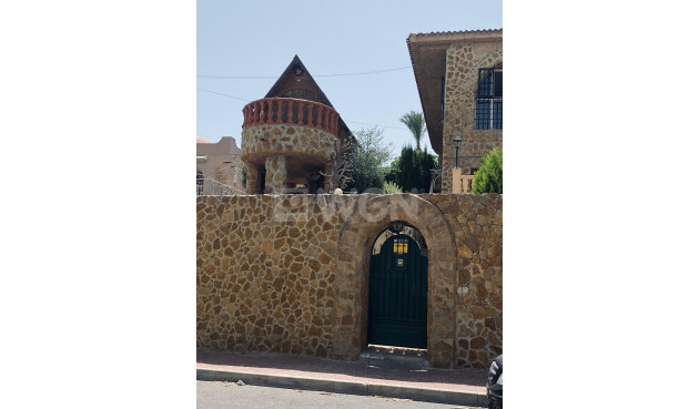 Resale - Villa - Torrevieja - Costa Blanca