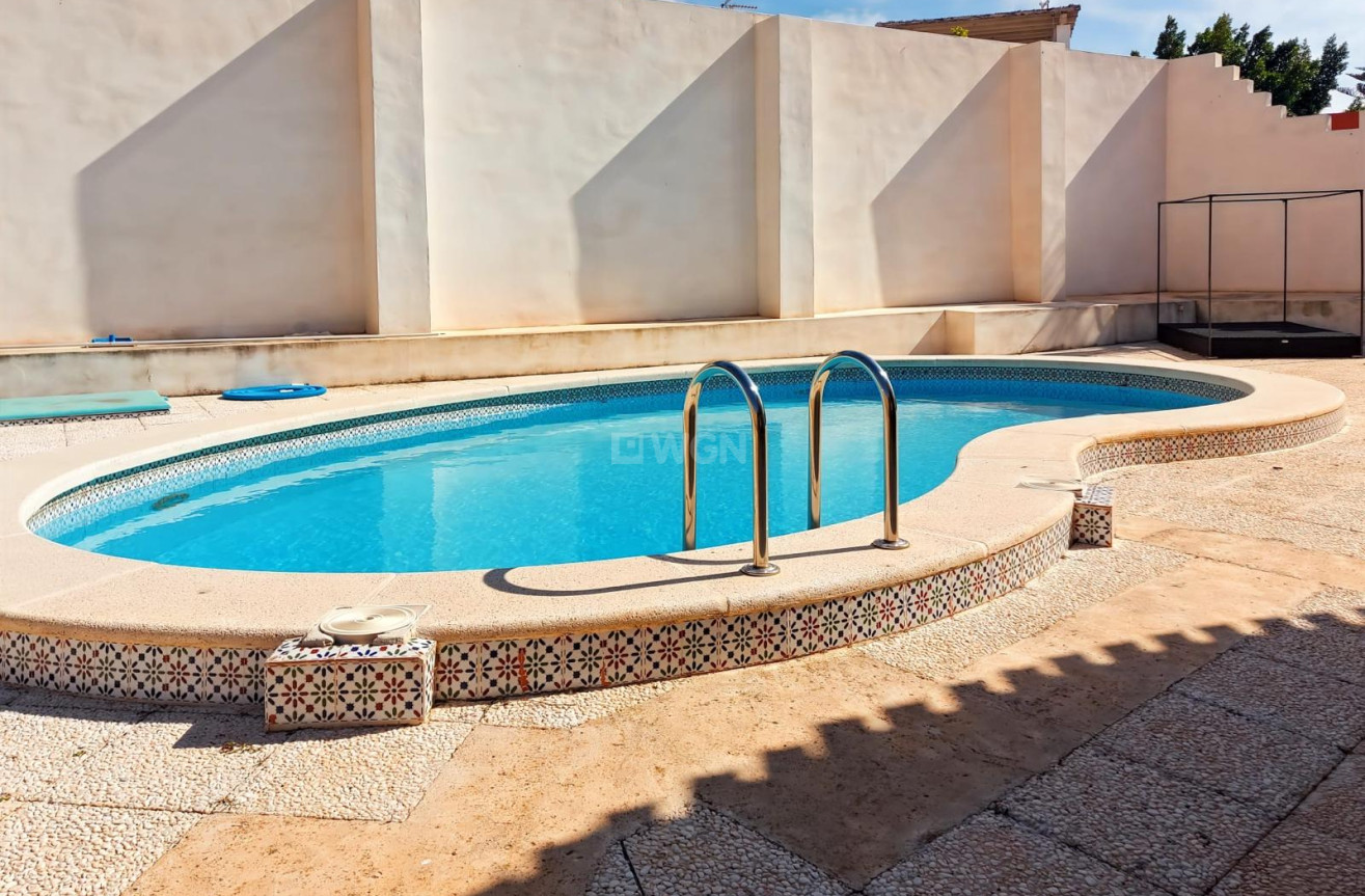 Resale - Villa - Torrevieja - Costa Blanca