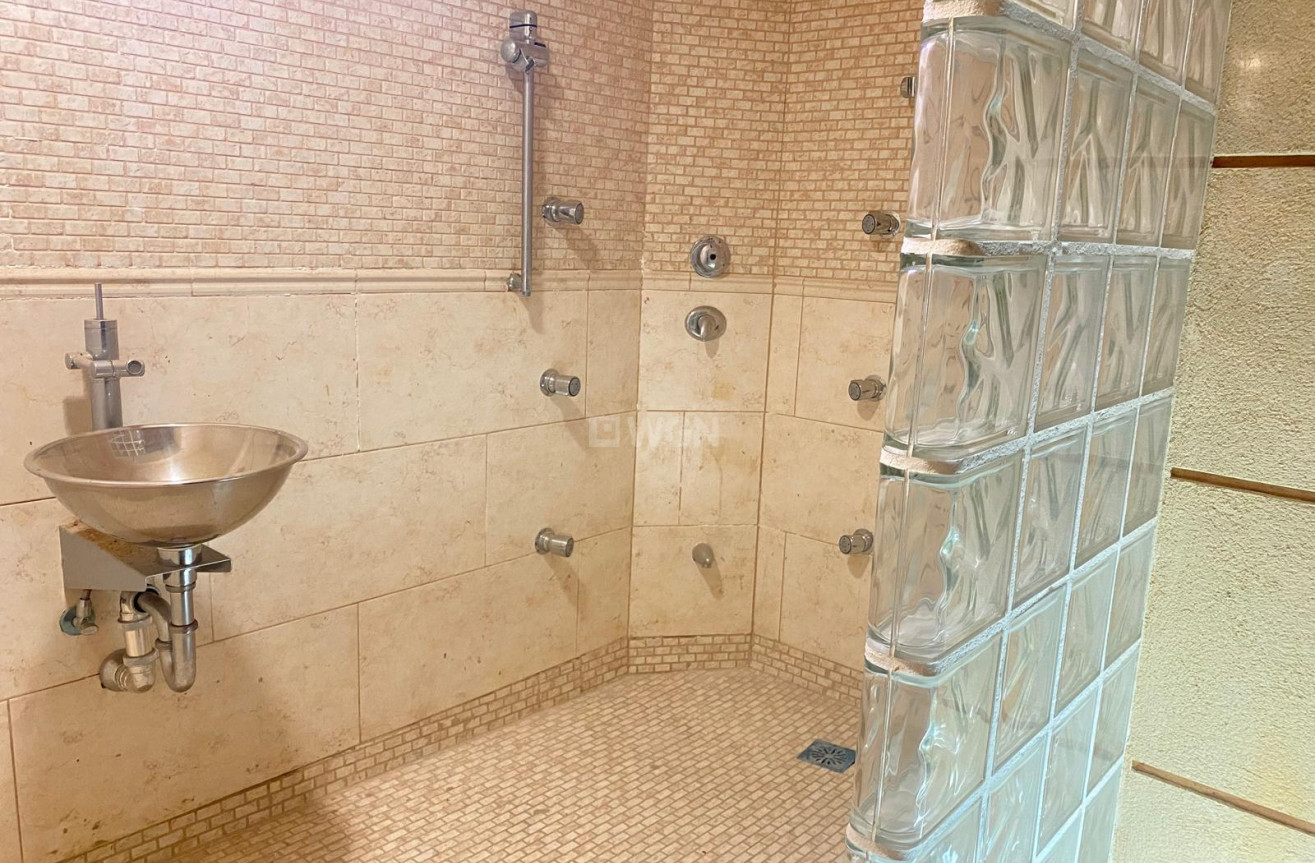 Resale - Villa - Torrevieja - Costa Blanca