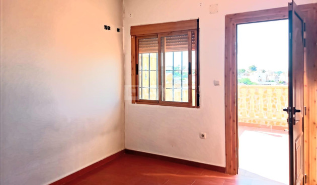 Resale - Villa - Torrevieja - Costa Blanca