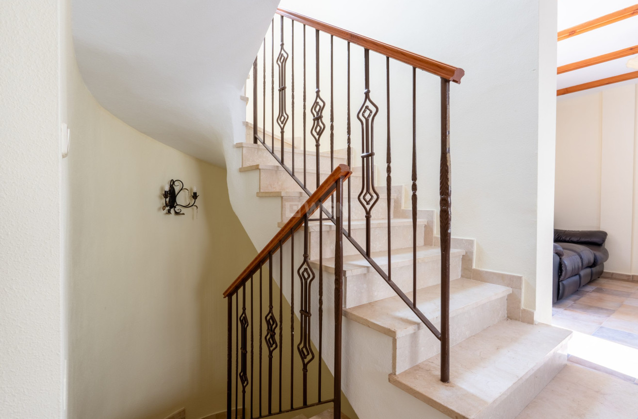 Odsprzedaż - Villa - Orihuela Costa - Costa Blanca