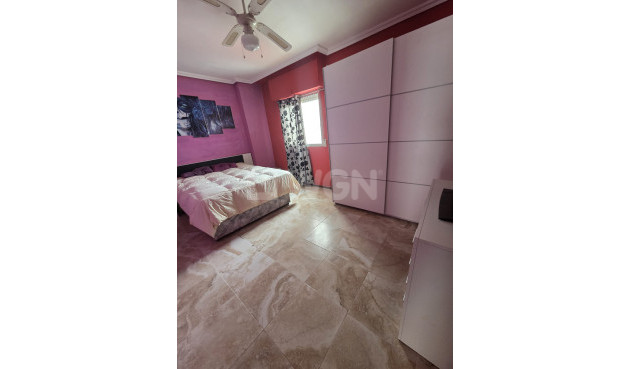 Resale - Apartment / flat - Torrevieja - Costa Blanca