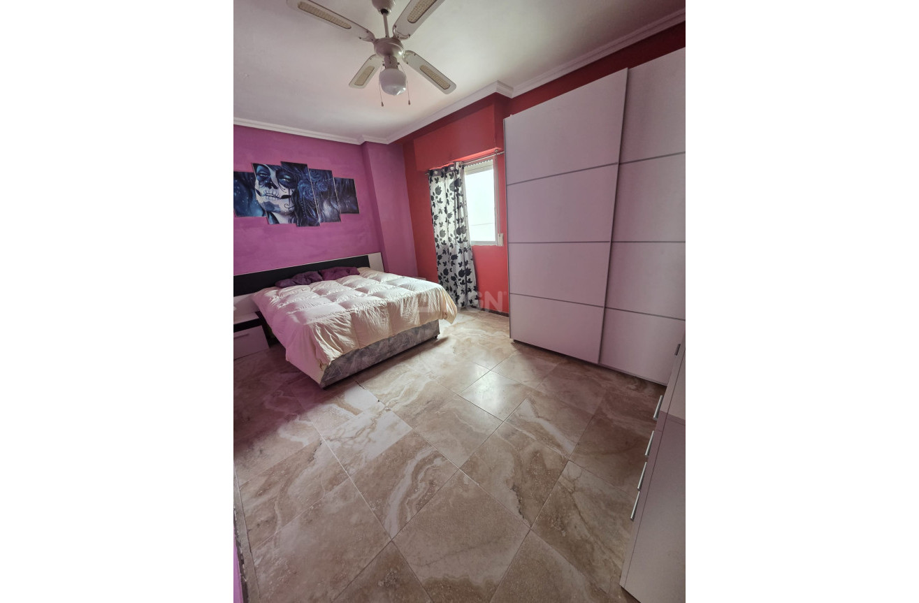 Resale - Apartment / flat - Torrevieja - Costa Blanca