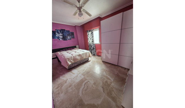 Resale - Apartment / flat - Torrevieja - Costa Blanca