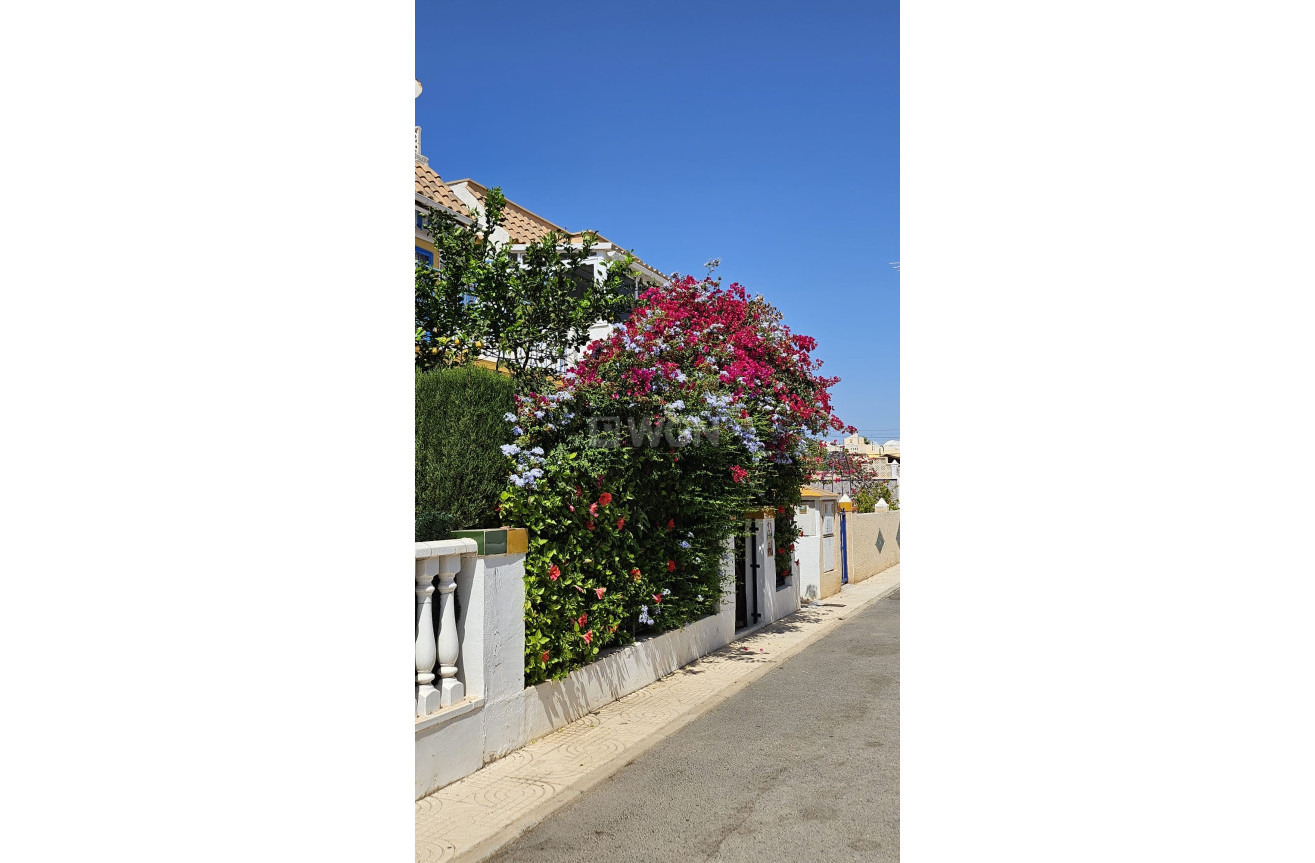 Resale - Bungalow - Orihuela Costa - Costa Blanca