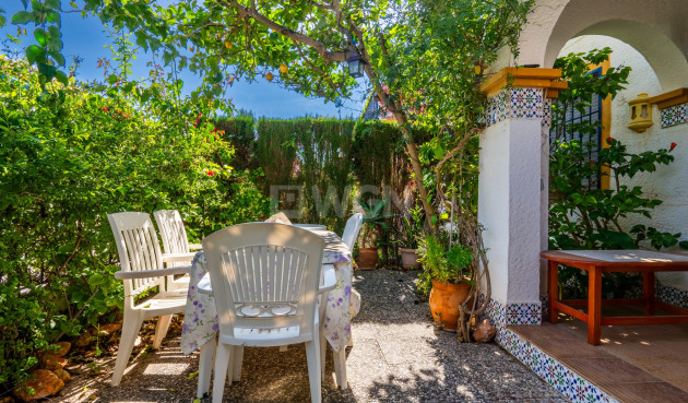 Resale - Bungalow - Orihuela Costa - Costa Blanca