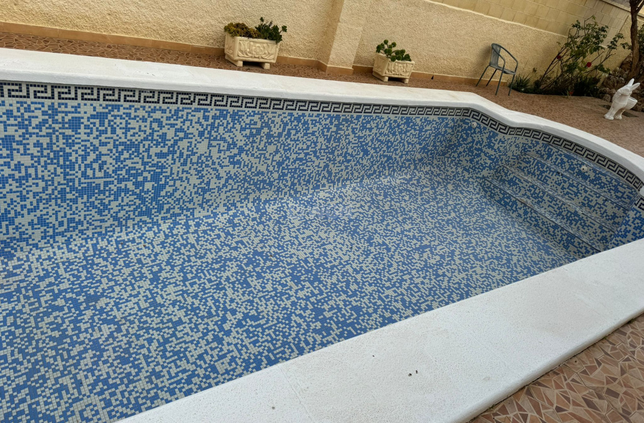 Resale - Villa - Orihuela Costa - Costa Blanca