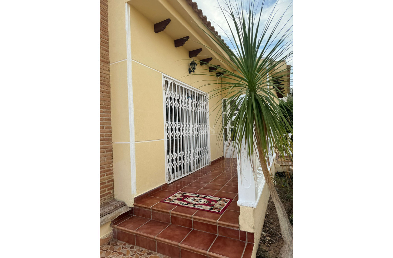 Resale - Villa - Orihuela Costa - Costa Blanca