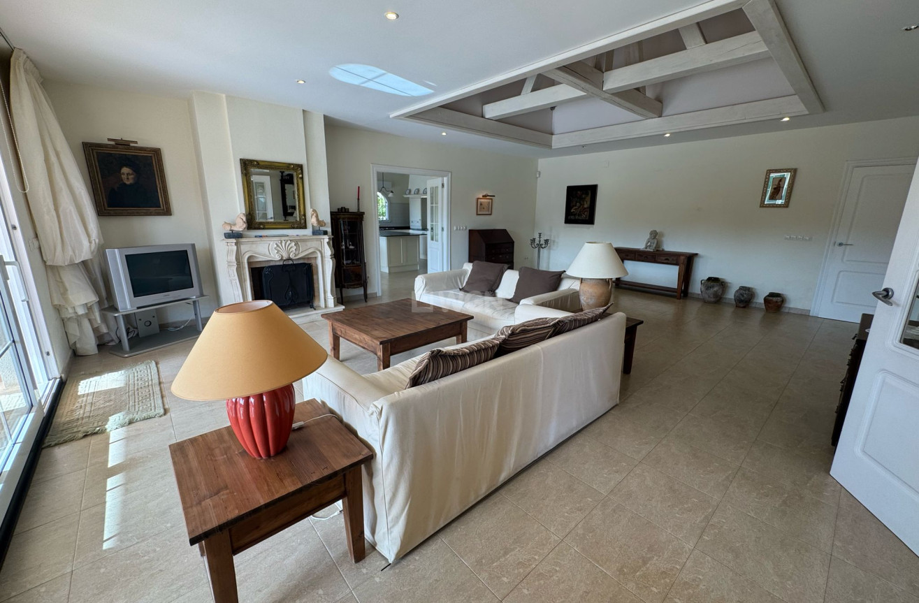 Resale - Villa - Orihuela Costa - Costa Blanca