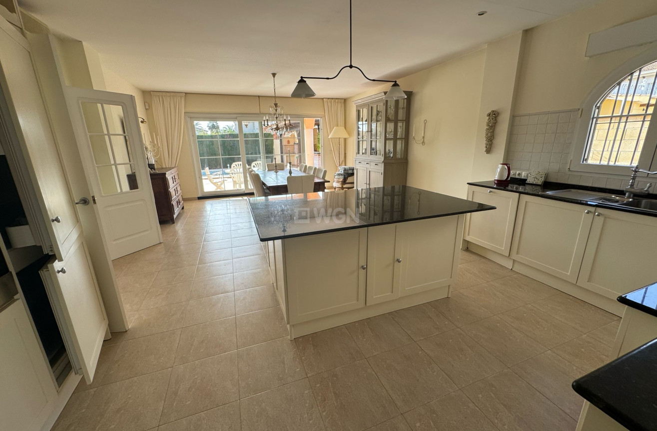 Resale - Villa - Orihuela Costa - Costa Blanca