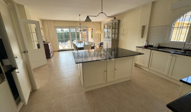 Resale - Villa - Orihuela Costa - Costa Blanca