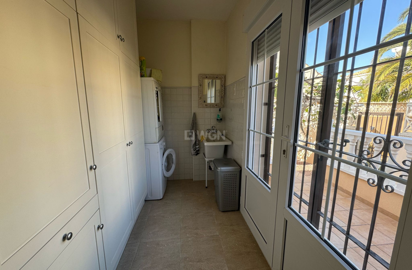 Resale - Villa - Orihuela Costa - Costa Blanca