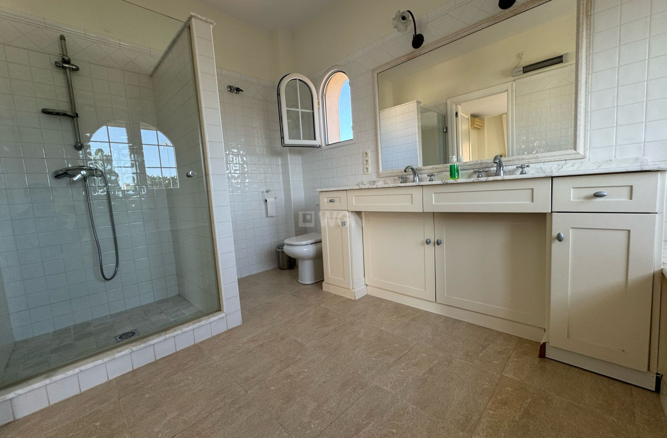 Resale - Villa - Orihuela Costa - Costa Blanca