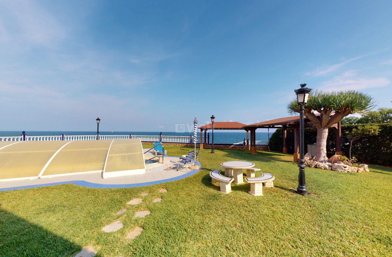 Resale - Villa - Orihuela Costa - Costa Blanca