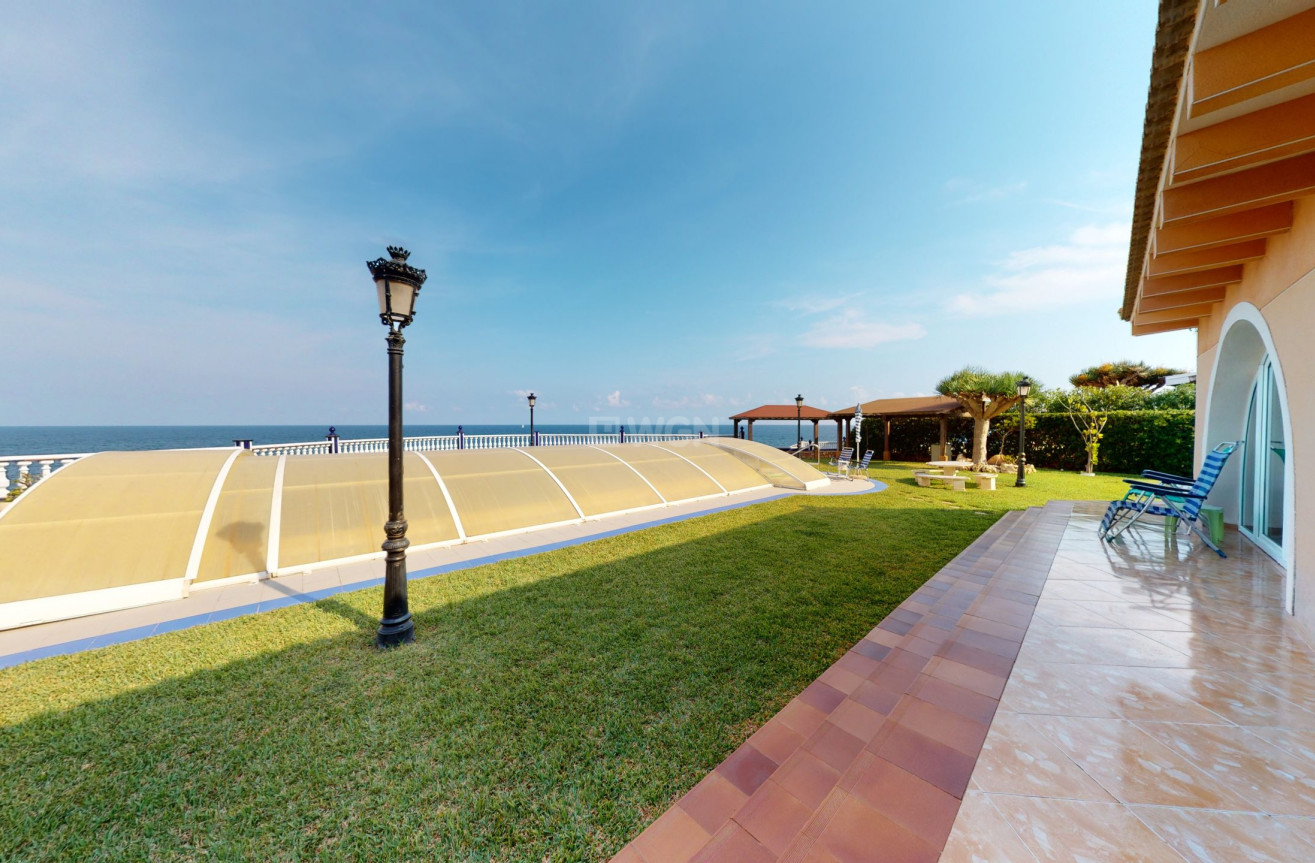 Resale - Villa - Orihuela Costa - Costa Blanca