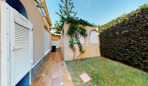 Resale - Villa - Orihuela Costa - Costa Blanca