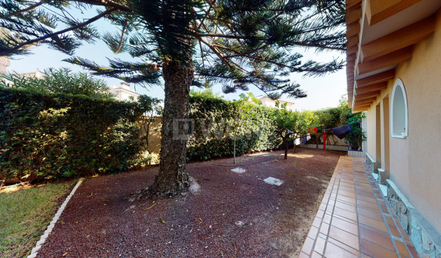 Resale - Villa - Orihuela Costa - Costa Blanca