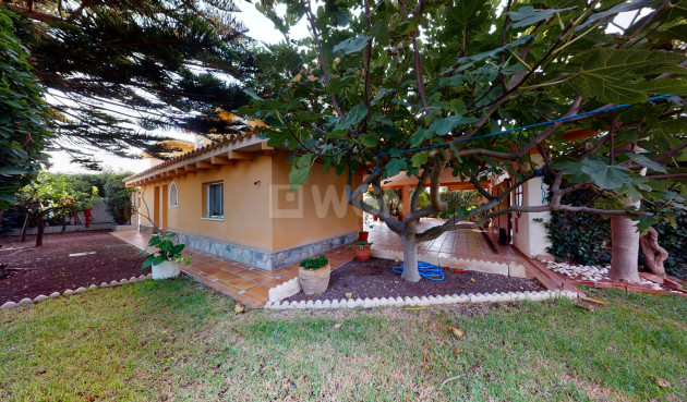 Resale - Villa - Orihuela Costa - Costa Blanca