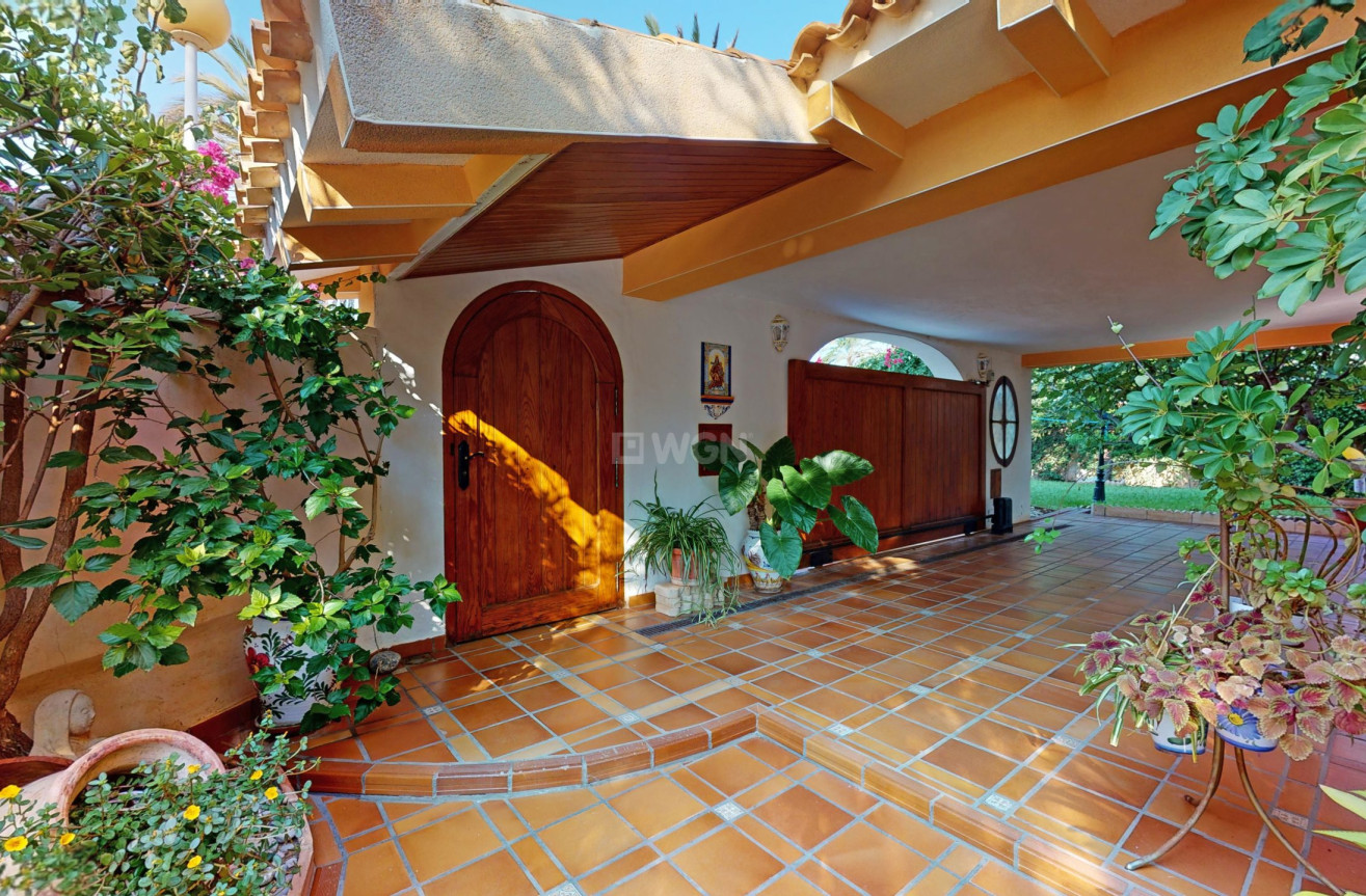 Resale - Villa - Orihuela Costa - Costa Blanca