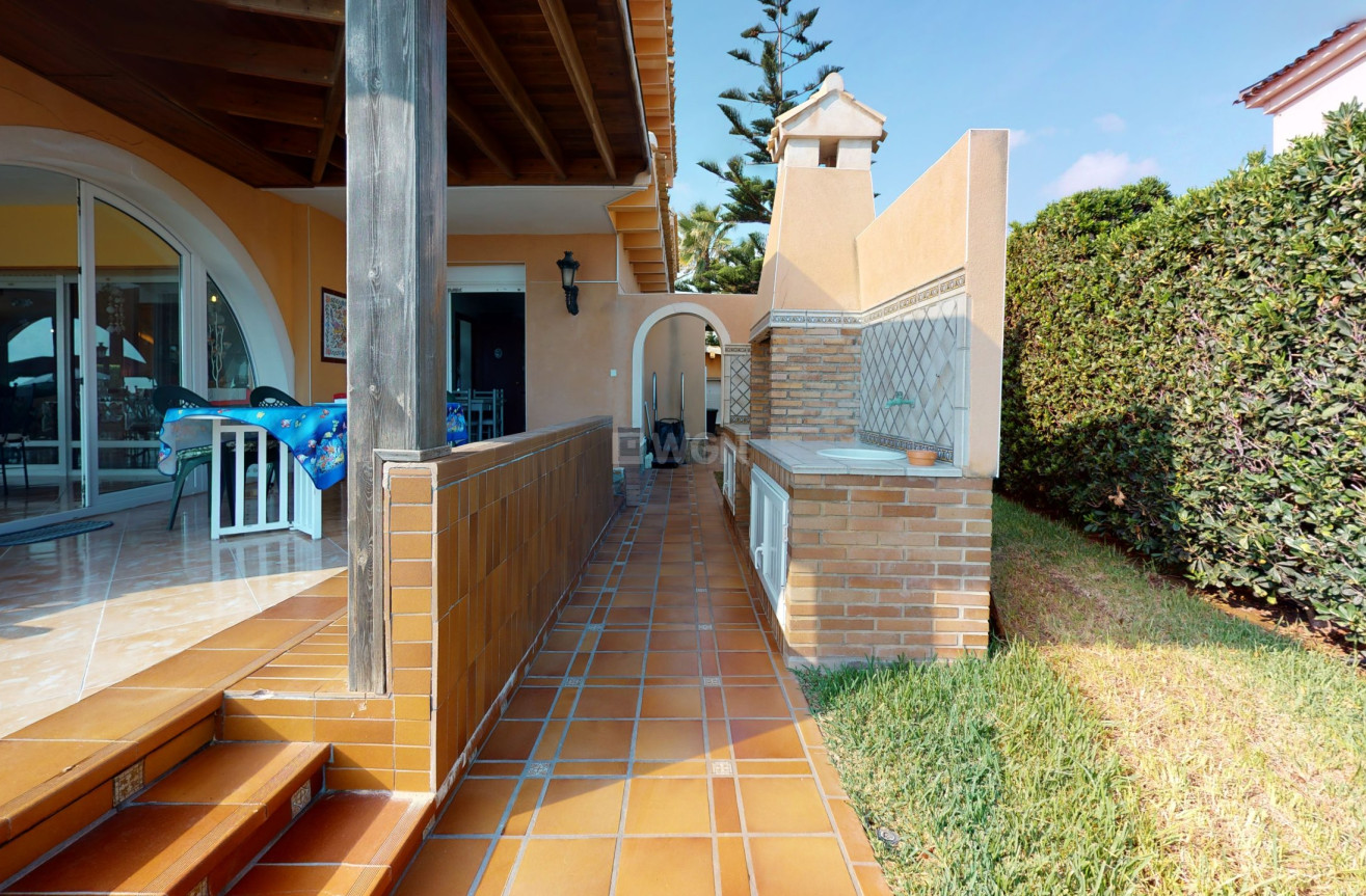 Resale - Villa - Orihuela Costa - Costa Blanca