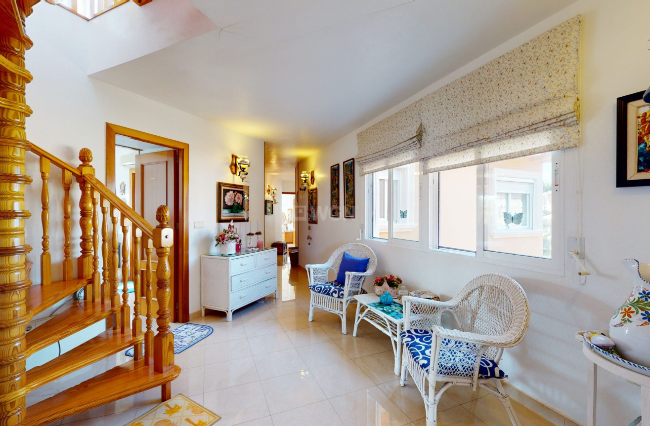 Resale - Villa - Orihuela Costa - Costa Blanca