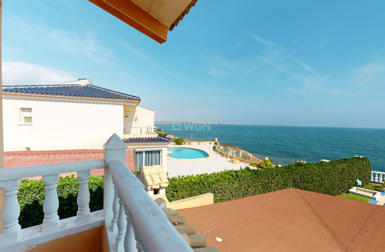 Resale - Villa - Orihuela Costa - Costa Blanca