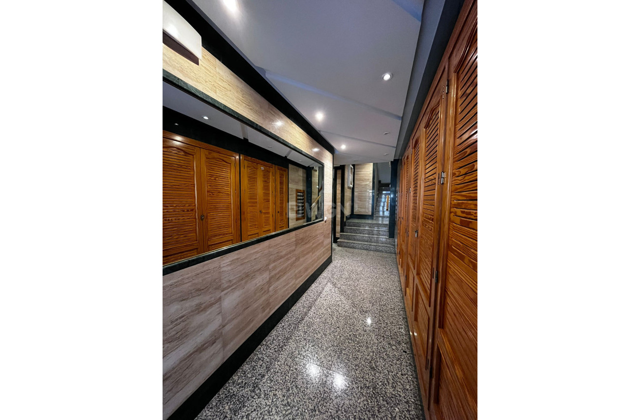 Resale - Apartment / flat - Torrevieja - Costa Blanca