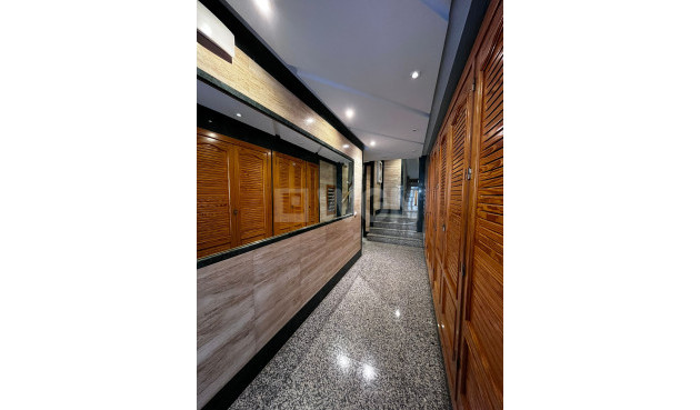 Resale - Apartment / flat - Torrevieja - Costa Blanca