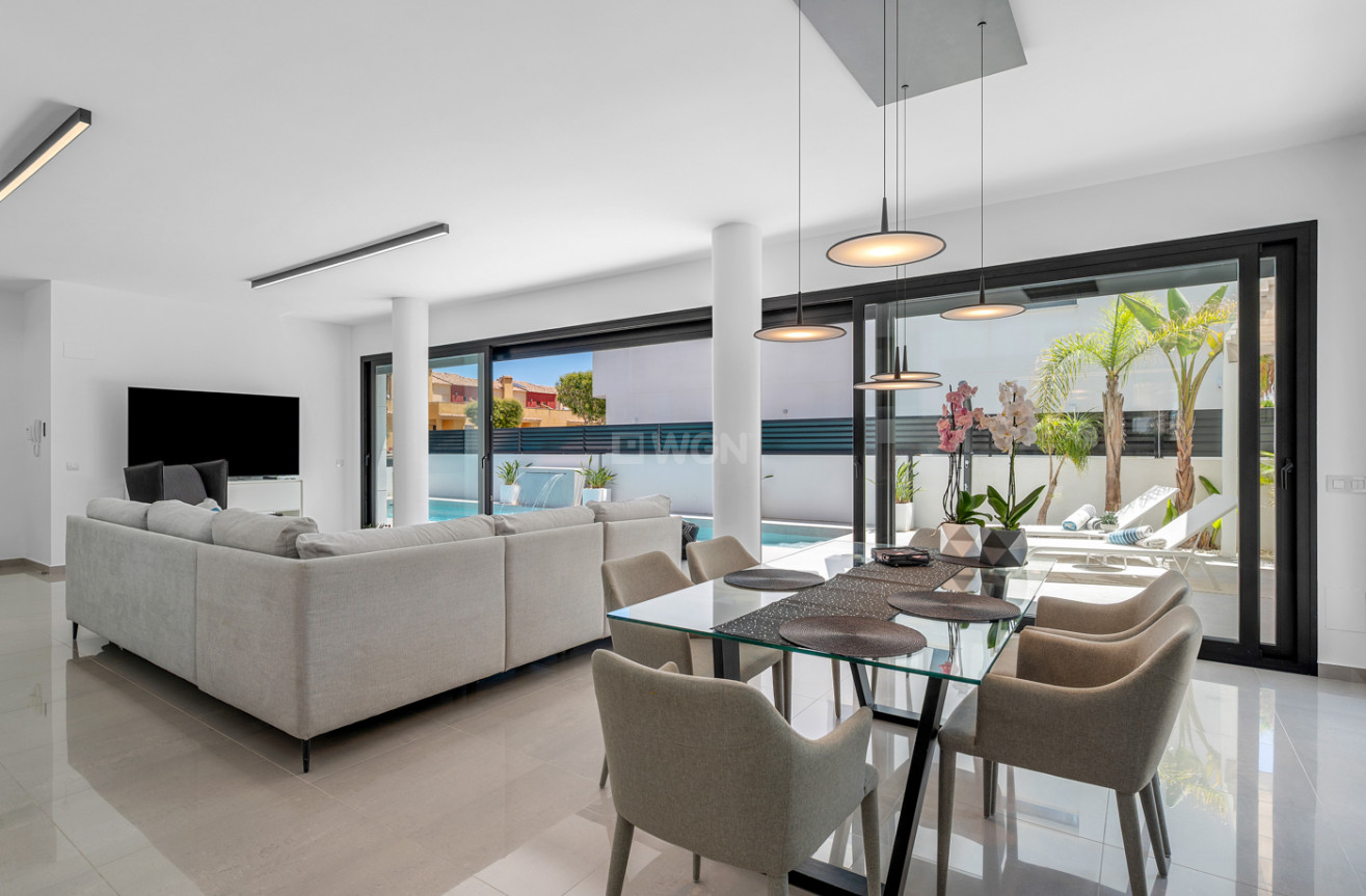 Resale - Villa - Guardamar del Segura - Costa Blanca