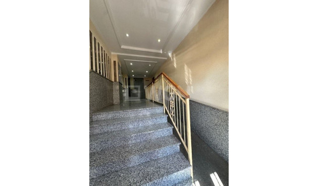 Reventa - Apartamento / piso - Torrevieja - Costa Blanca