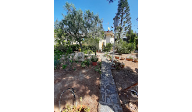 Resale - Villa - Orihuela Costa - Costa Blanca