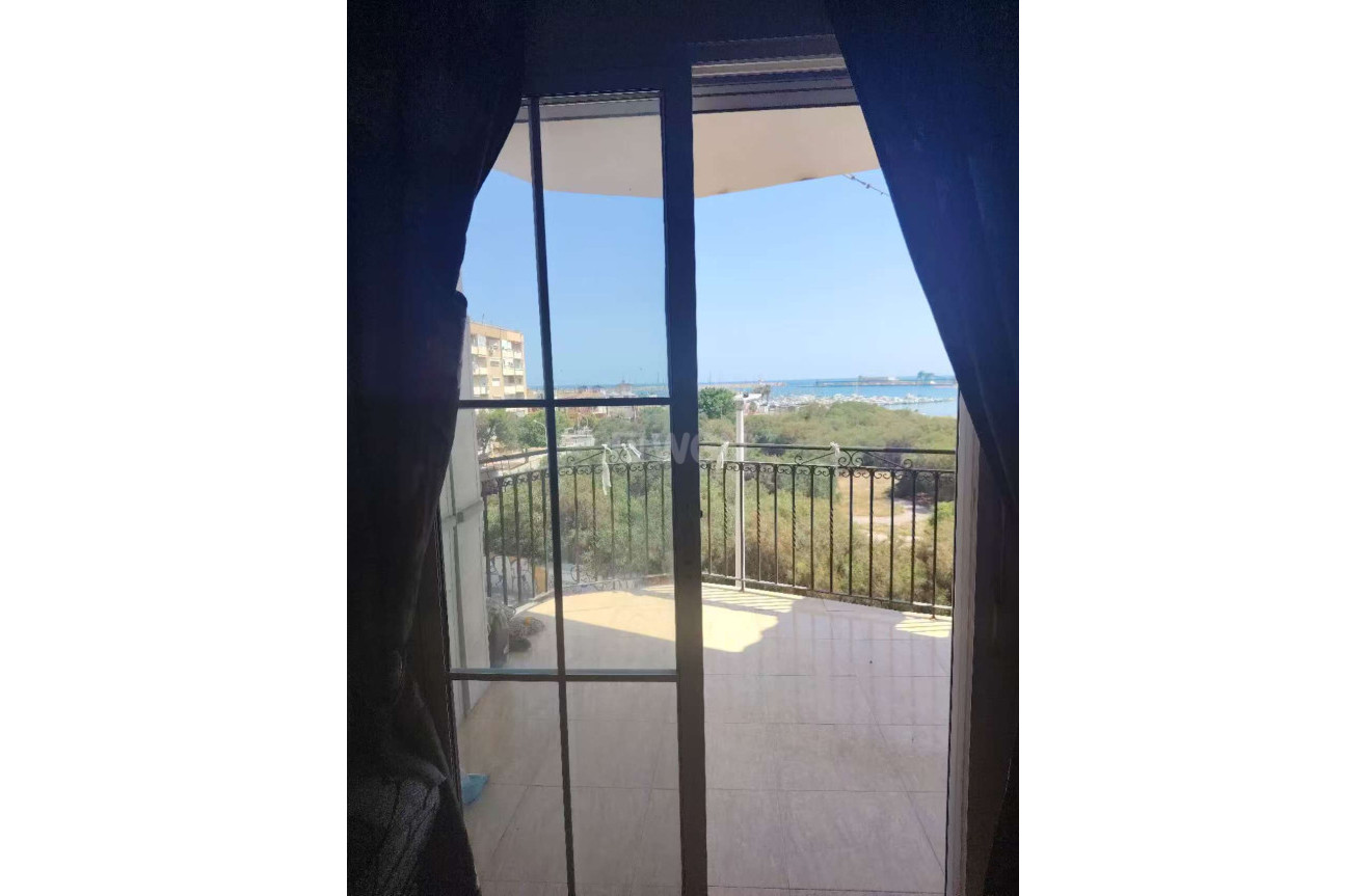 Resale - Apartment / flat - Torrevieja - Costa Blanca