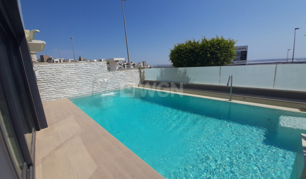 Resale - Villa - San Miguel de Salinas - Inland