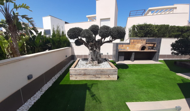 Resale - Villa - San Miguel de Salinas - Inland