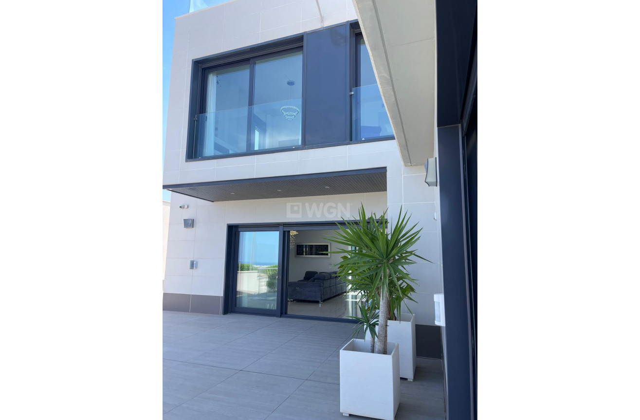 Resale - Villa - San Miguel de Salinas - Inland