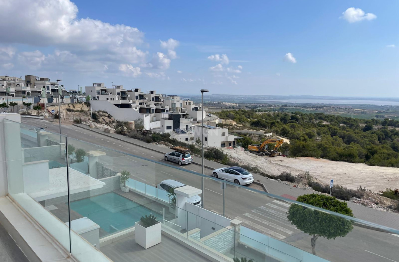 Resale - Villa - San Miguel de Salinas - Inland