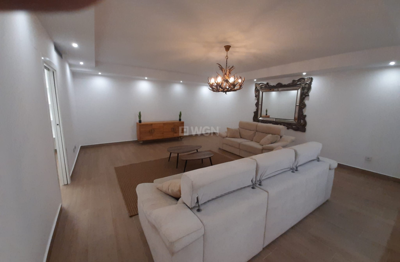 Resale - Villa - San Miguel de Salinas - Inland