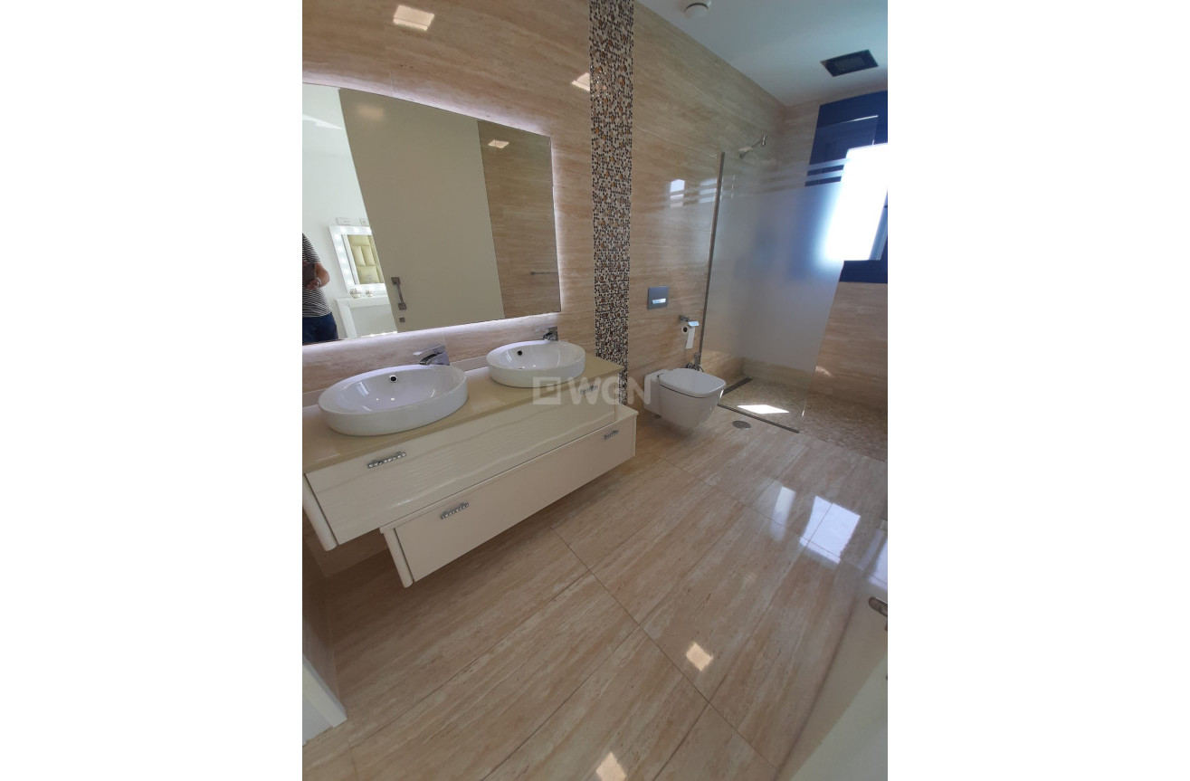 Resale - Villa - San Miguel de Salinas - Inland