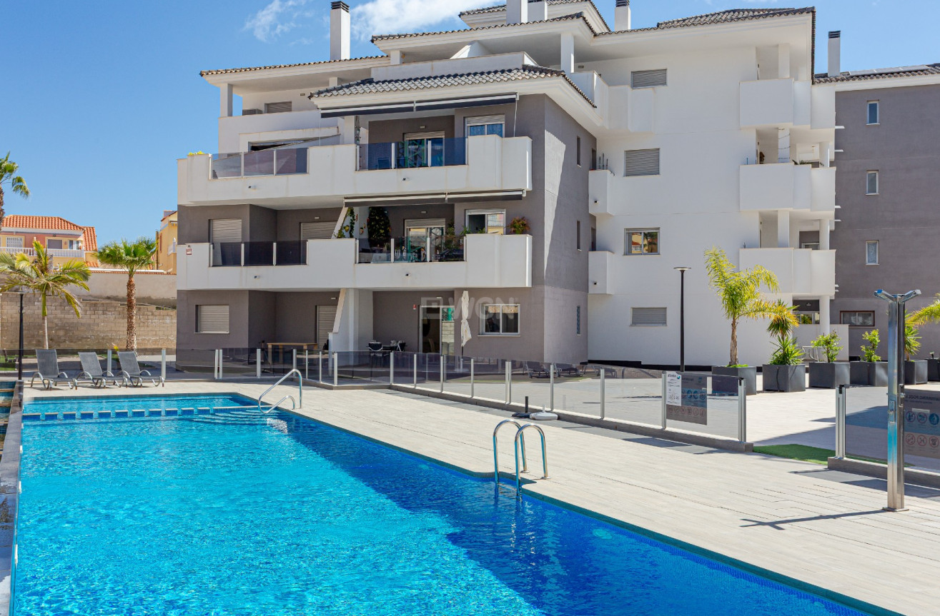Resale - Apartment / flat - Orihuela Costa - Costa Blanca