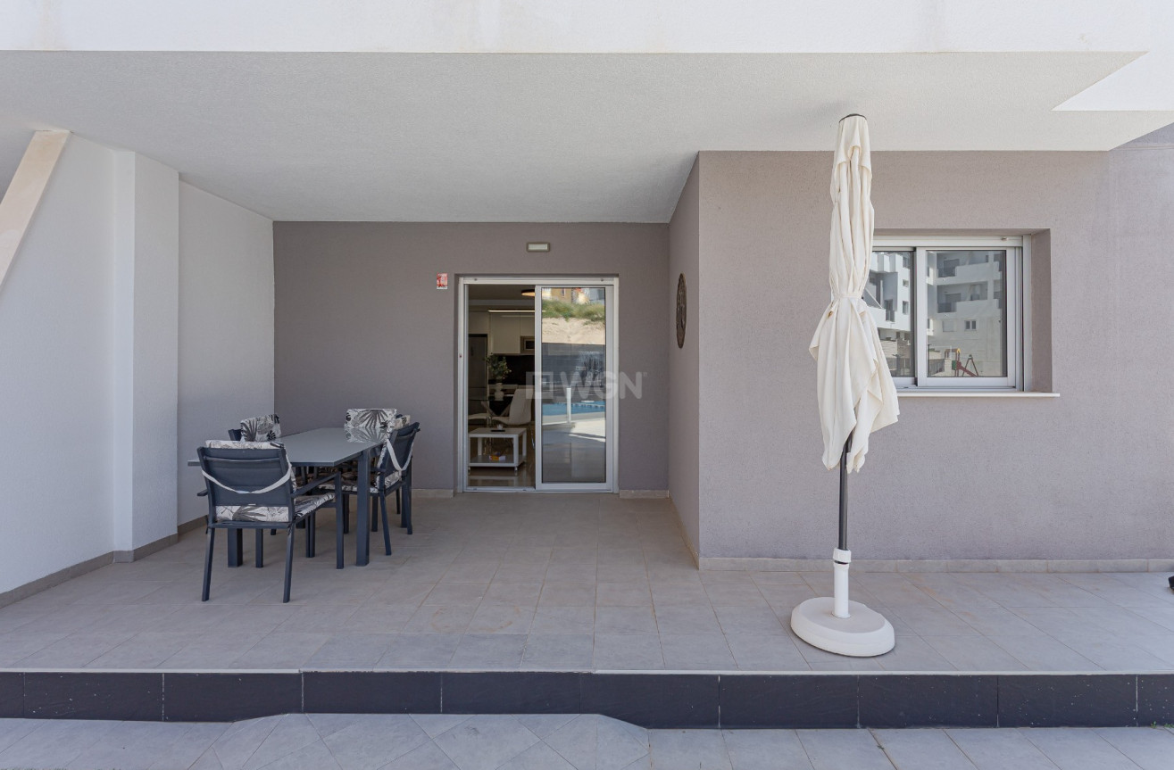 Resale - Apartment / flat - Orihuela Costa - Costa Blanca