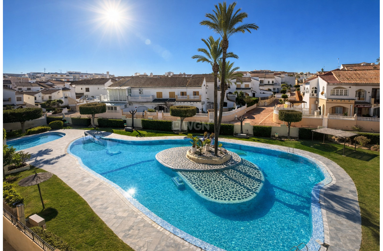 Resale - Apartment / flat - Torrevieja - Costa Blanca
